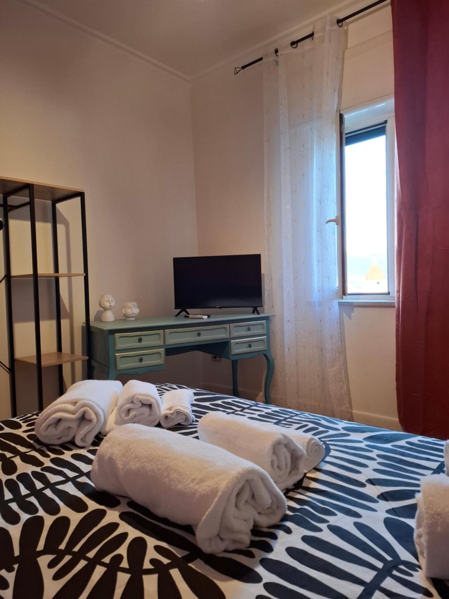 Faccia Gialla Napoli Casa Vacanze ภายนอก รูปภาพ